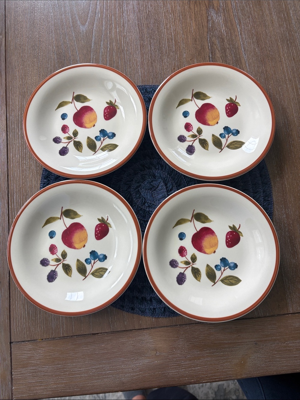 Longaberger - Set of 4 Fruit Medley 8” plates